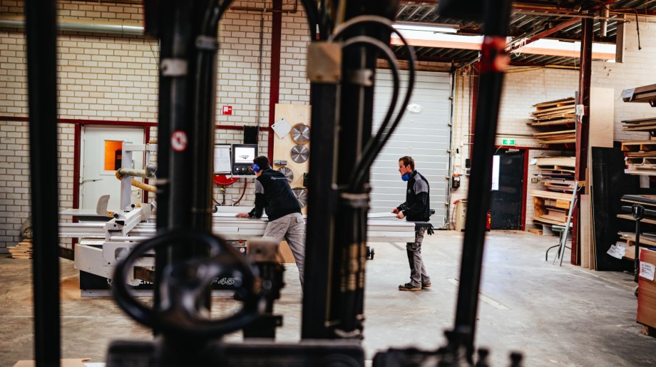 FIS Houtbewerking B.V. HILVARENBEEK afbeelding 4